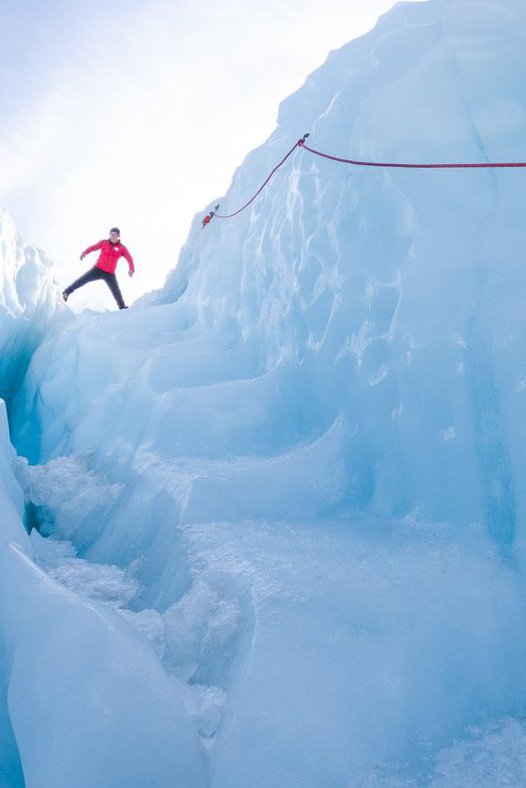 fox-glacier-hiking.2e16d0ba.fill-1400x788