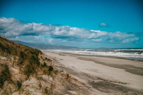 Hokitika-Beach-Mahinapua-Hotel