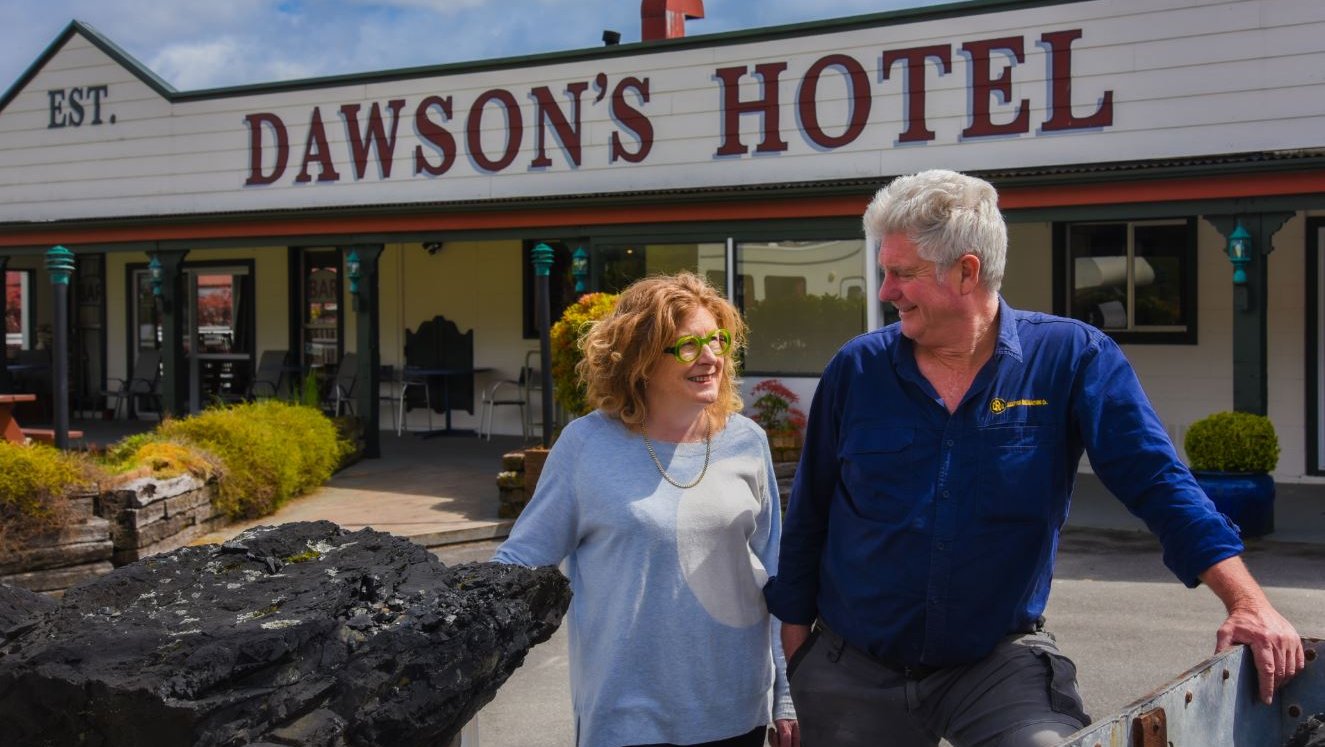 John and Helen Dawsons Hotel.JPG