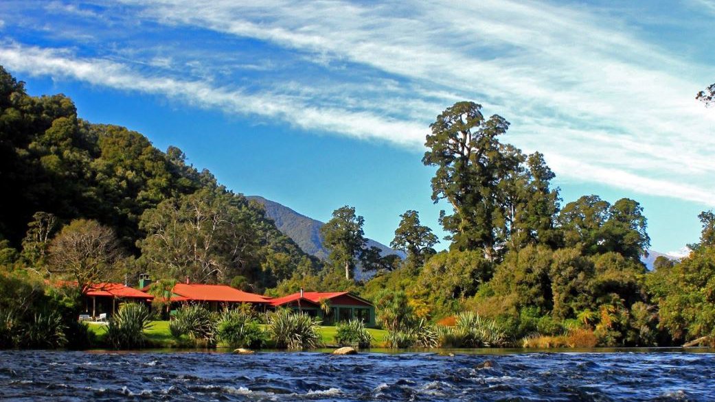 Wilderness Lodge Lake Moeraki