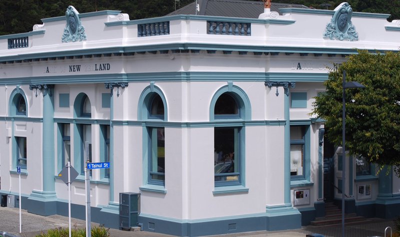 Left Bank Art Gallery, Greymouth, LBAG 01.jpg