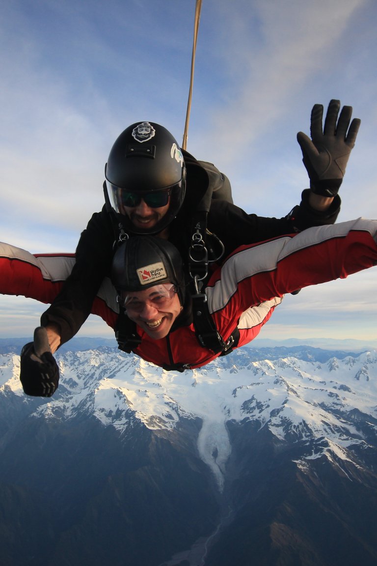 New Zealand's highest tandem skydive 20,000ft at Skydive Franz